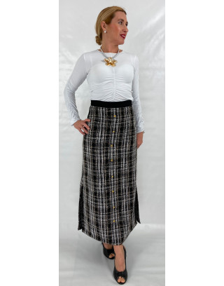 Long tweed skirt